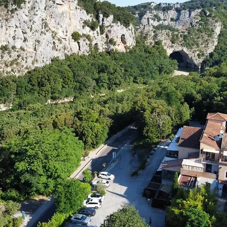 Otel Le Belvedere Vallon-Pont-dʼArc