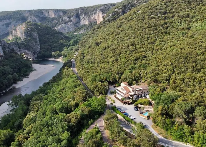 Le Belvedere Hotel 3*