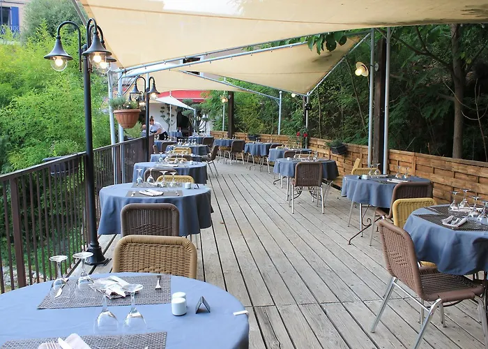 Le Belvedere 3* Vallon-Pont-dʼArc