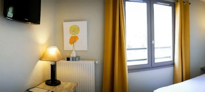Le Belvedere Hotel Vallon-Pont-dʼArc