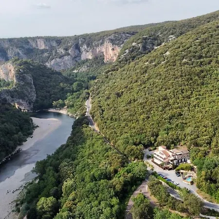 Le Belvedere Vallon-Pont-dʼArc