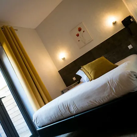 Le Belvedere 3* Vallon-Pont-dʼArc